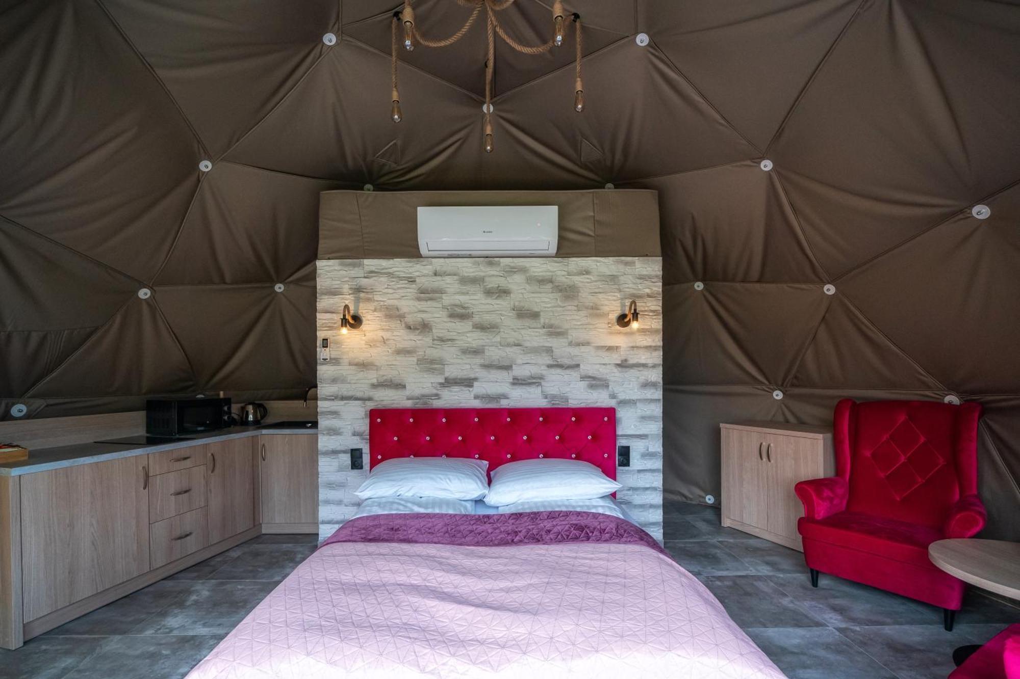 فندق Diamond Glamp & Jacuzzi زاكوباني المظهر الخارجي الصورة